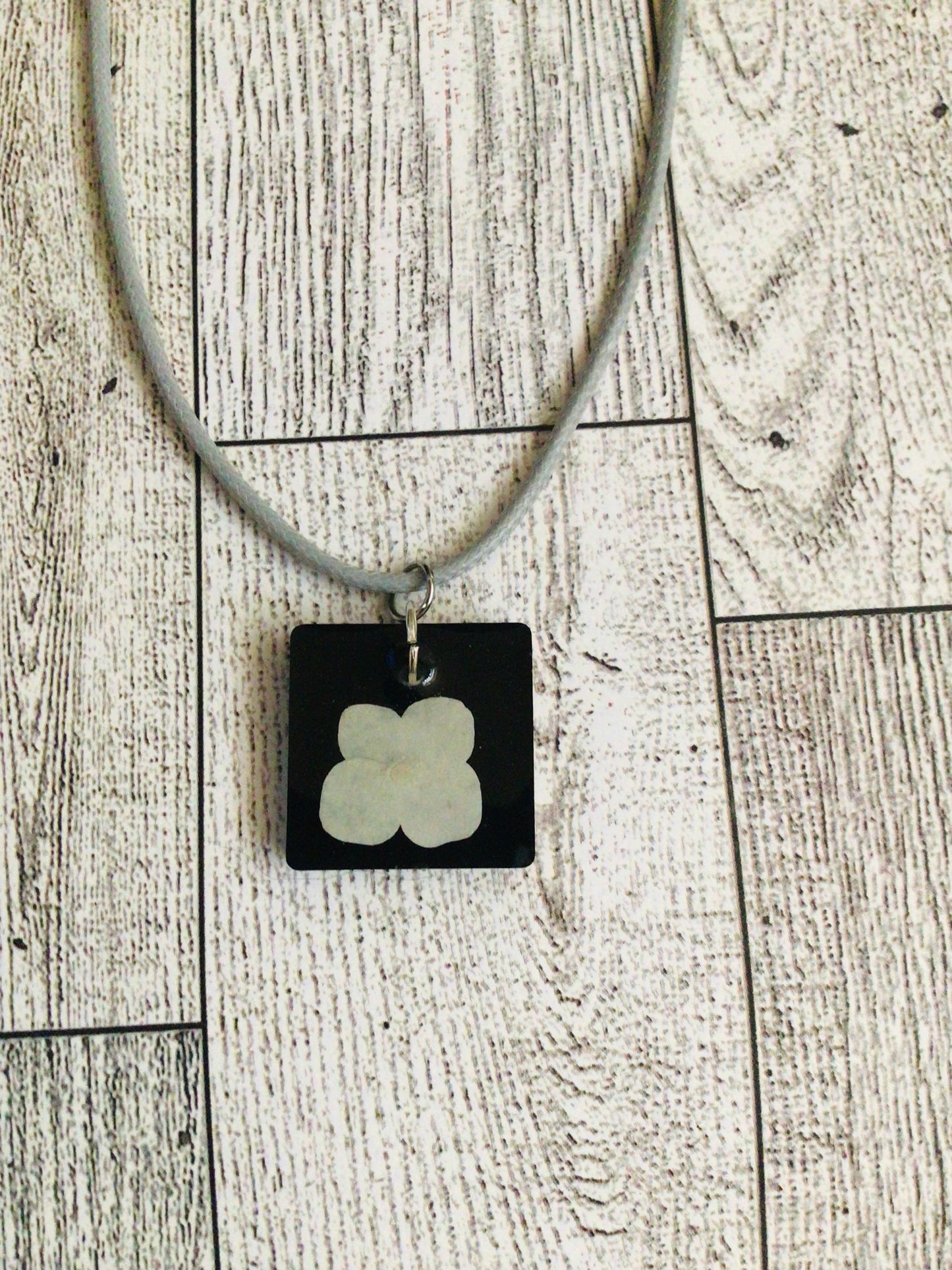 Small White Flower Necklace